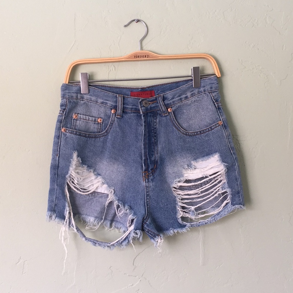 Ultra High Waisted Beyoncé Shorts Distressed Jean
